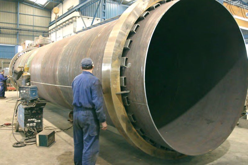 Gran tambor rotativo soldado en el taller de Sinergy Process